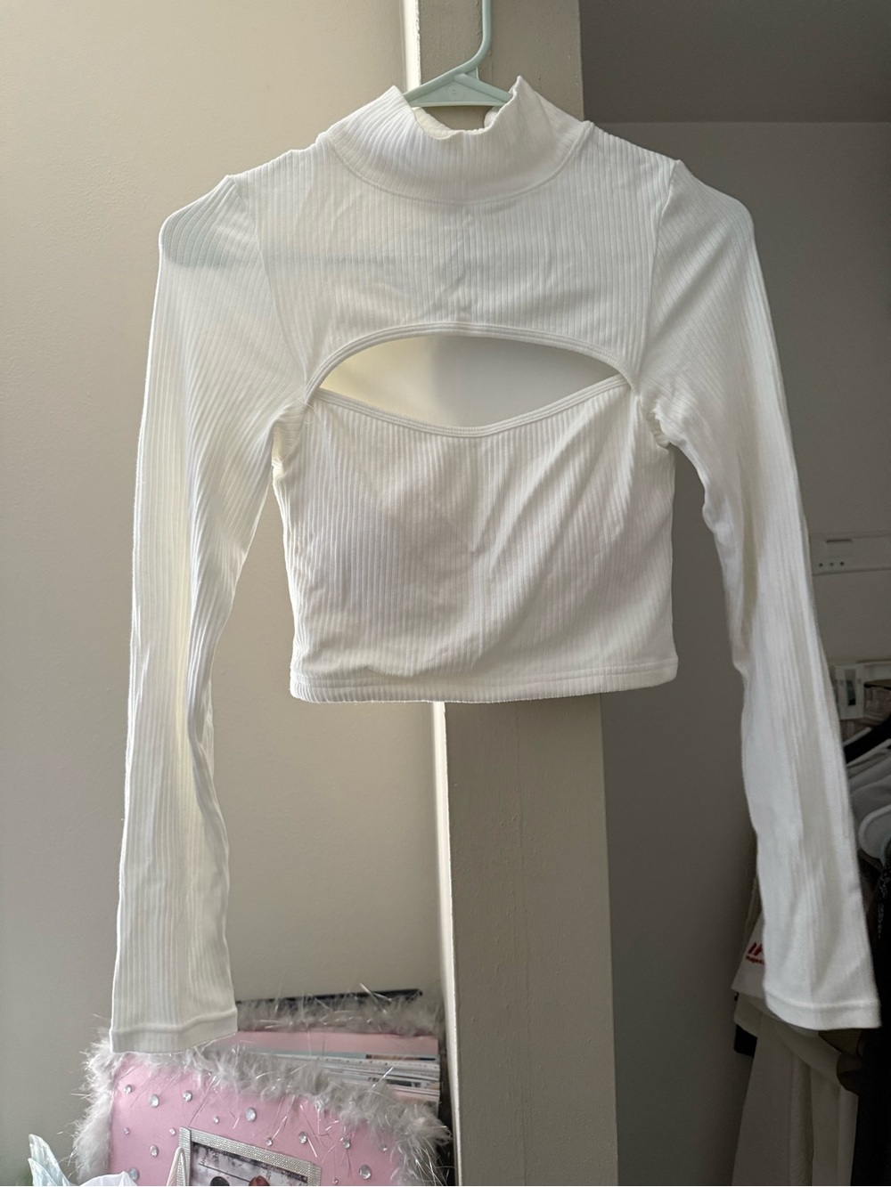 Klassy Network White Ribbed Top